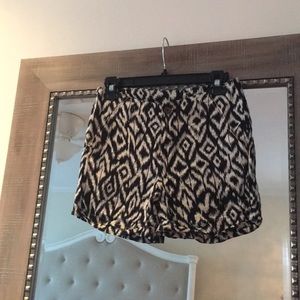 Kenar Black and Tan shorts